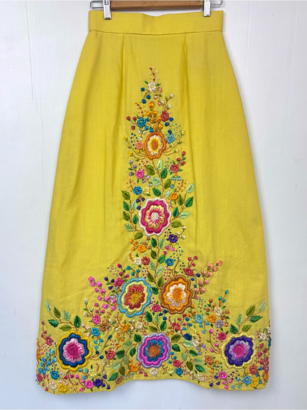 TESORO’S RAFIA vintage 1960s/1970s bright yellow embroidered maxi skirt XS